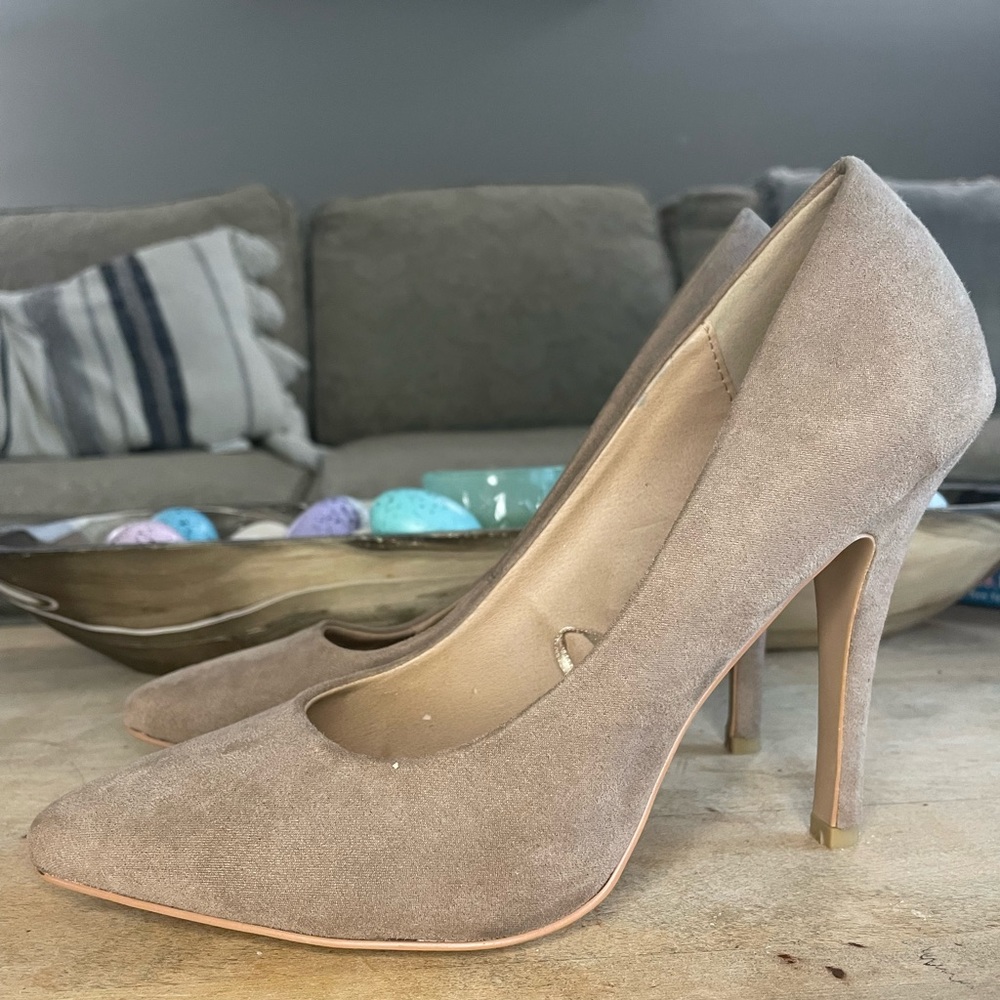 Forever 21 suede heels